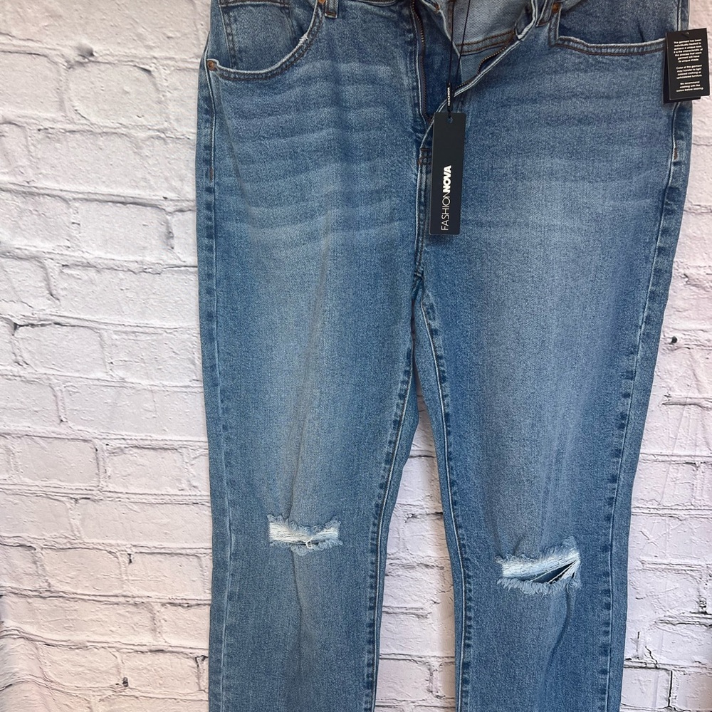 Fashion Nova Ripped Dad jeans size13 wide